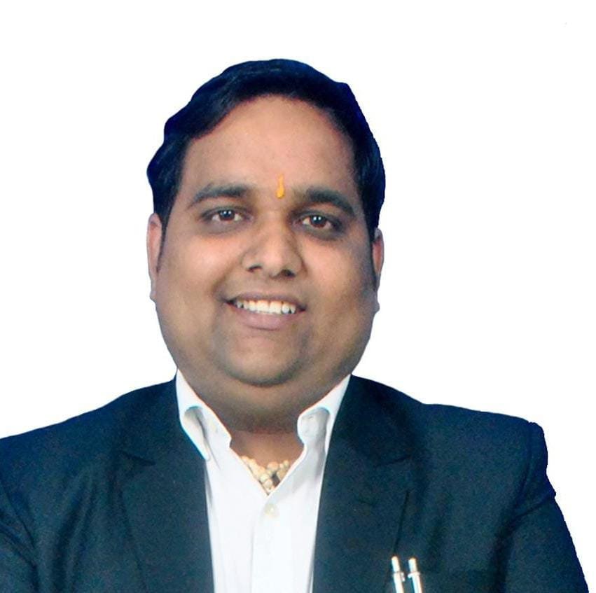 Adv. Sumit Saxena